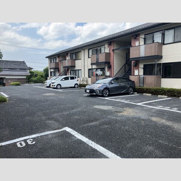 駐車場 (駐車場)