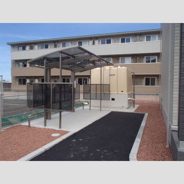 現地周辺 (駐輪場)