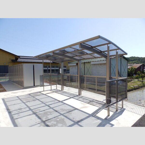 現地周辺 (駐輪場)