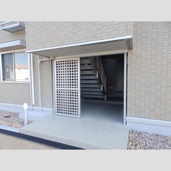 エントランス (入口)