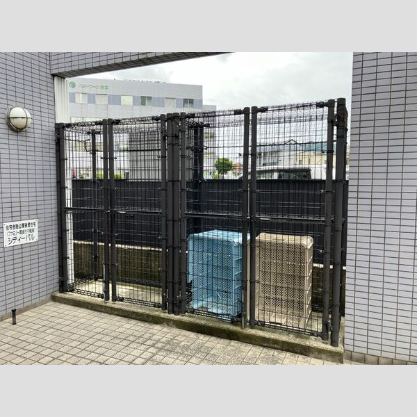 現地周辺 (ゴミステーション)