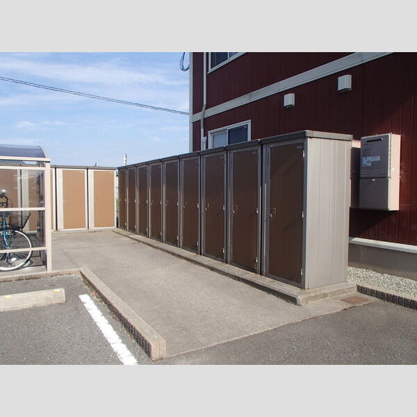 現地周辺 (外部倉庫)