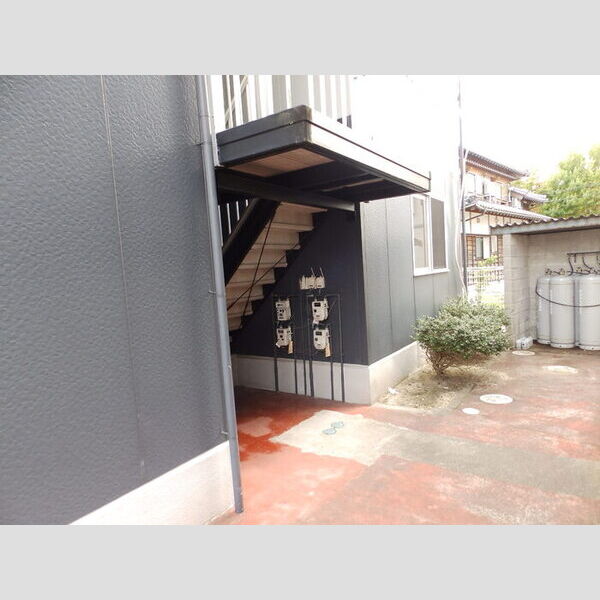 エントランス (エントランス)