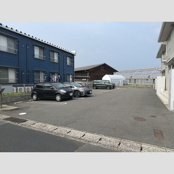 駐車場 (駐車場)