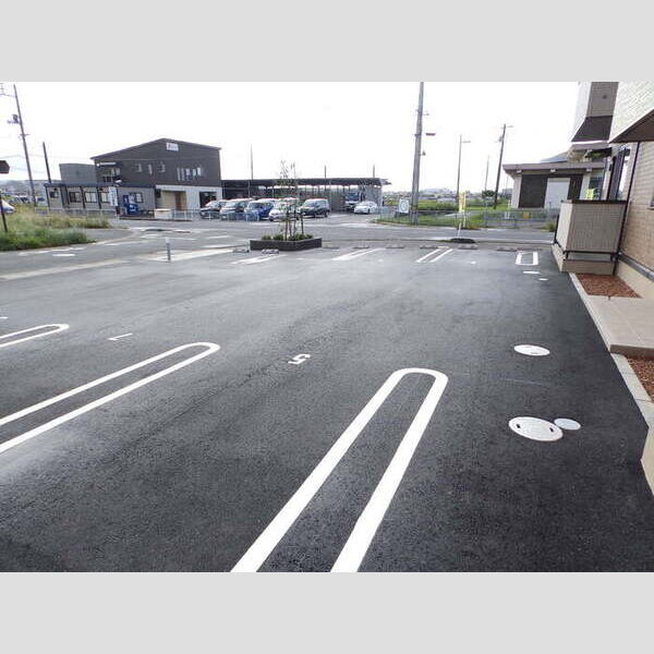 駐車場 (駐車場)