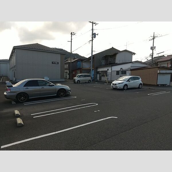駐車場 (駐車場)