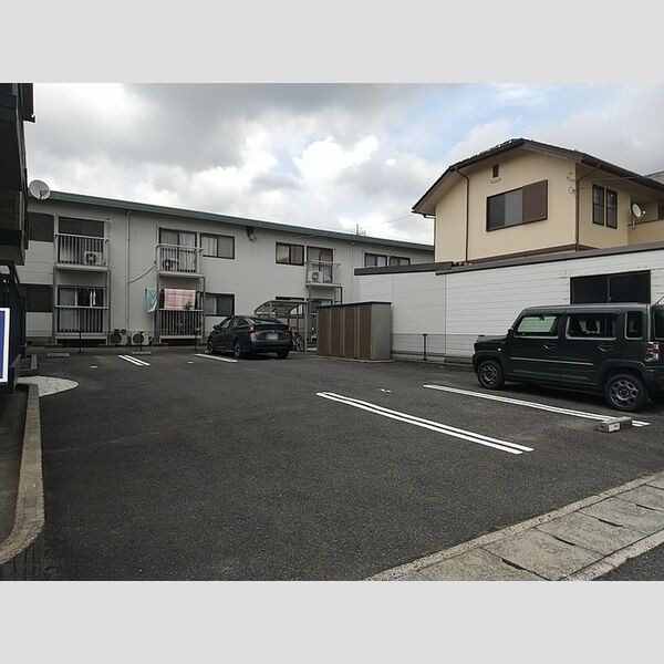 駐車場 (駐車場)