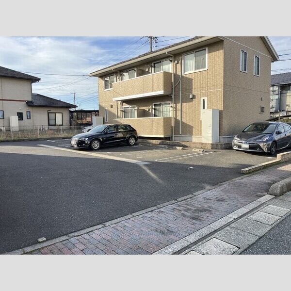 駐車場 (駐車場)