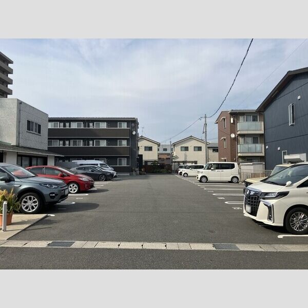 駐車場 (駐車場)