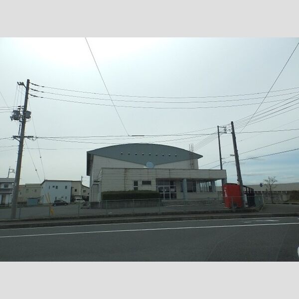 現地周辺 (富桑体育館　160m)