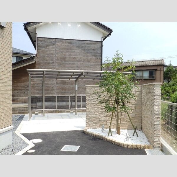 現地周辺 (駐輪場)