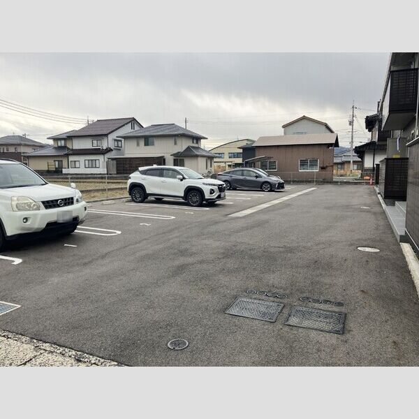 駐車場 (駐車場)