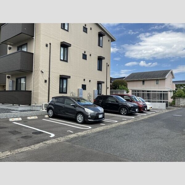 駐車場 (駐車場)
