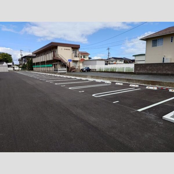 駐車場 (駐車場)