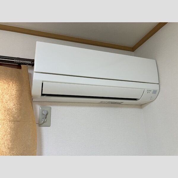 その他設備 (和室エアコン)