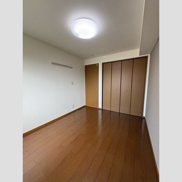 その他 (洋室)