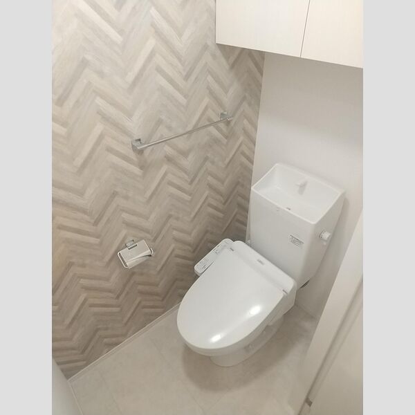 トイレ (トイレ(温水洗浄暖房便座))