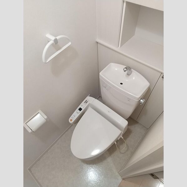 トイレ (トイレ(温水洗浄暖房便座))