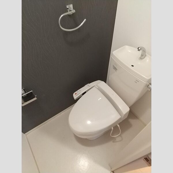 トイレ (トイレ(温水洗浄暖房便座))