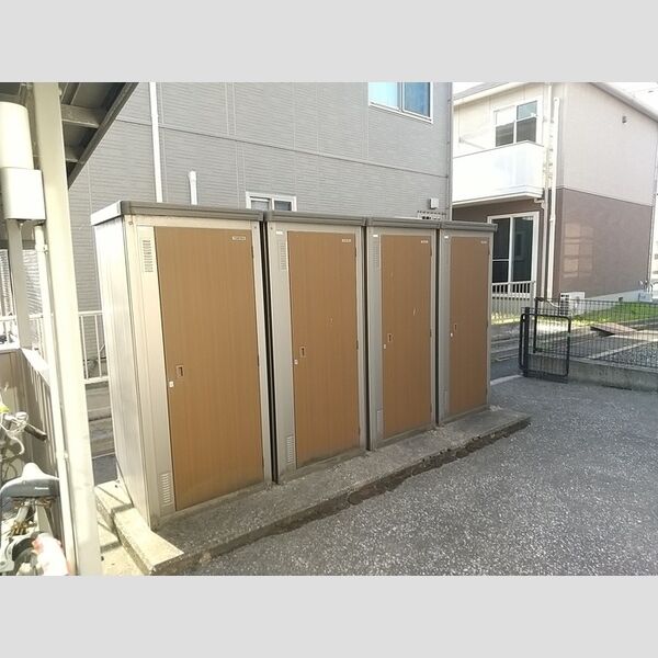 その他 (外部物置)