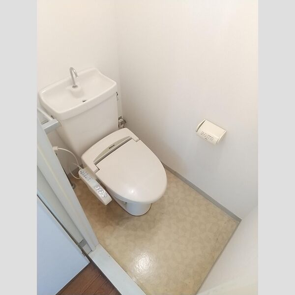 トイレ (トイレ(温水洗浄暖房便座))