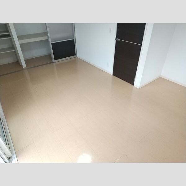 その他 (2F東側洋室8.6帖)