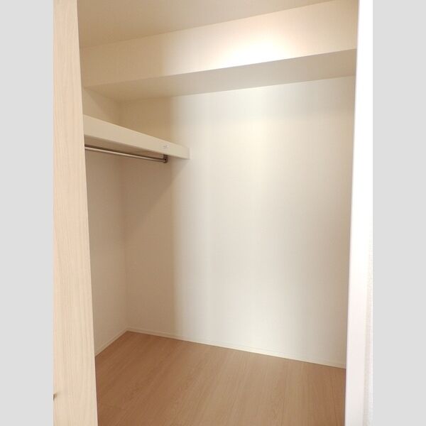 収納 (ウォークインクローゼット)