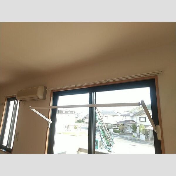 その他設備 (室内物干し)