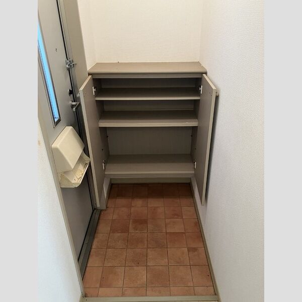 玄関 (玄関(シューズボックス))