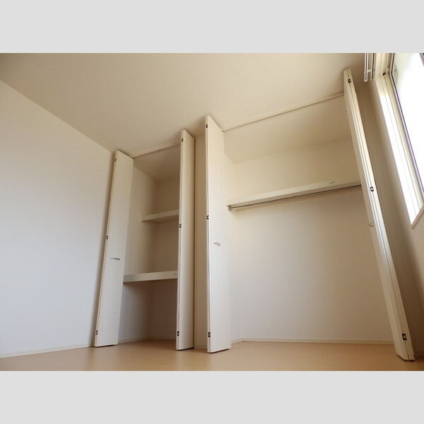 収納 (203　クローゼット)