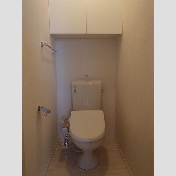 トイレ (105　温水洗浄暖房便座)