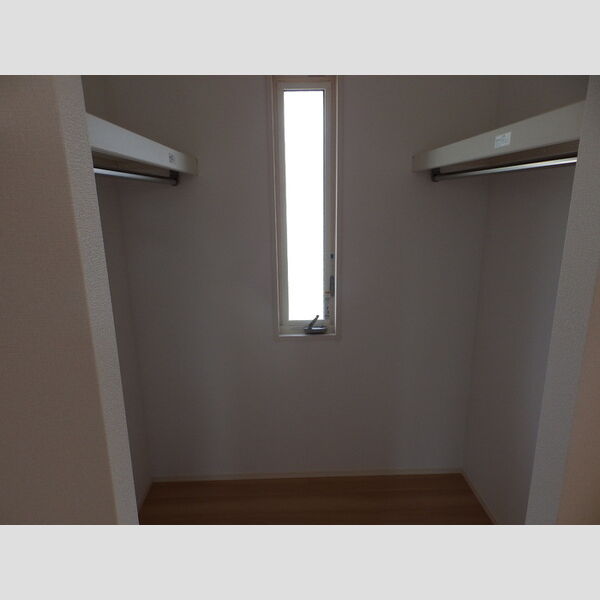 収納 (ウォークインクローゼット)