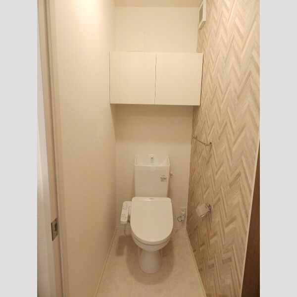 トイレ (温水洗浄暖房便座)