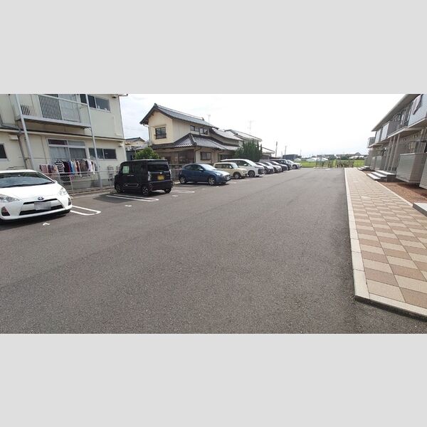 駐車場 (駐車場)