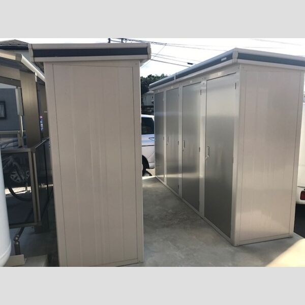 現地周辺 (物置)