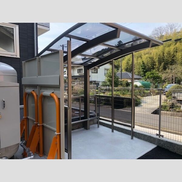 現地周辺 (駐輪場)