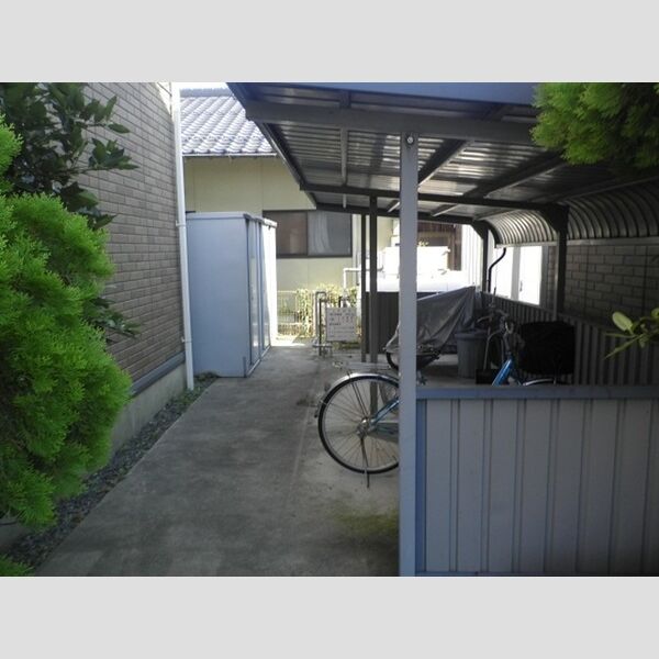 現地周辺 (駐車場)