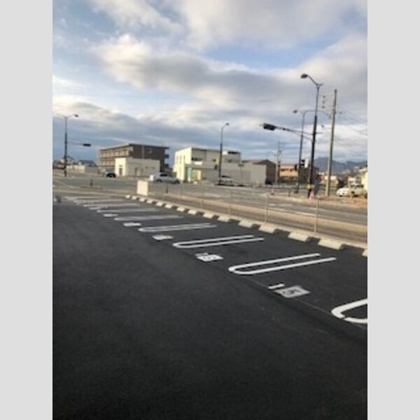 駐車場 (駐車場)