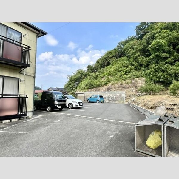 駐車場 (駐車場)
