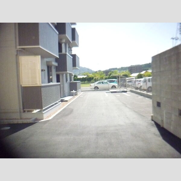 現地周辺 (周辺)