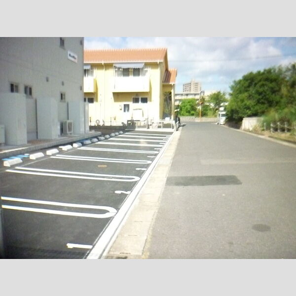 駐車場 (駐車場)