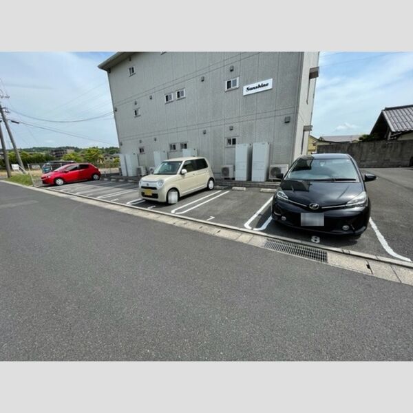 駐車場 (駐車場)