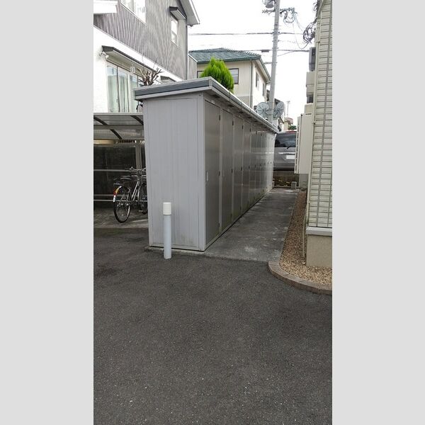 現地周辺 (専用物置)