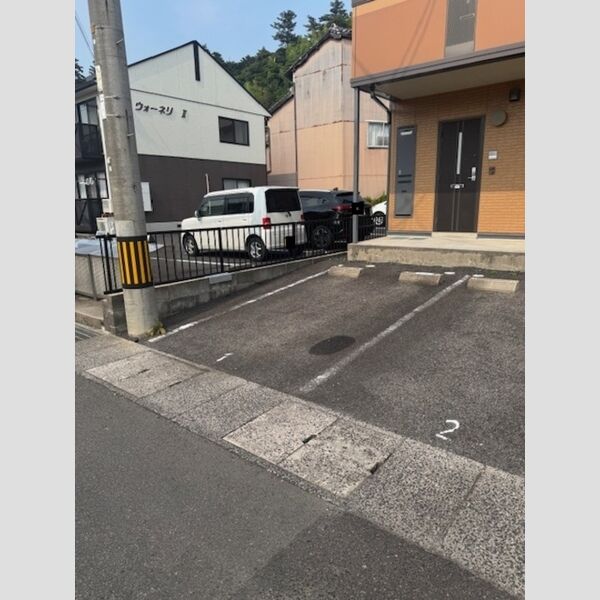 駐車場 (駐車場)