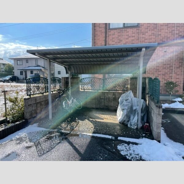 現地周辺 (駐輪場)
