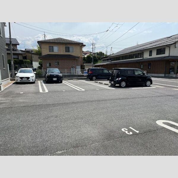 駐車場 (駐車場)