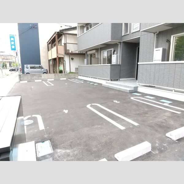駐車場 (駐車場)