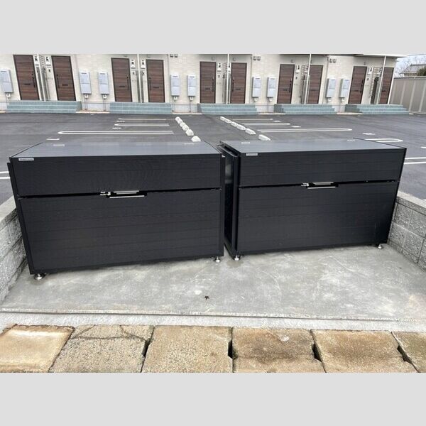 現地周辺 (ゴミ庫)