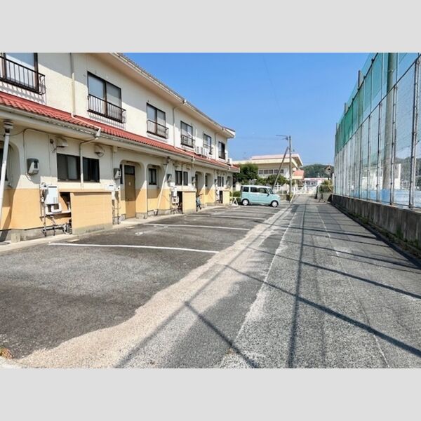 駐車場 (駐車場)