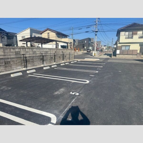 駐車場 (駐車場)